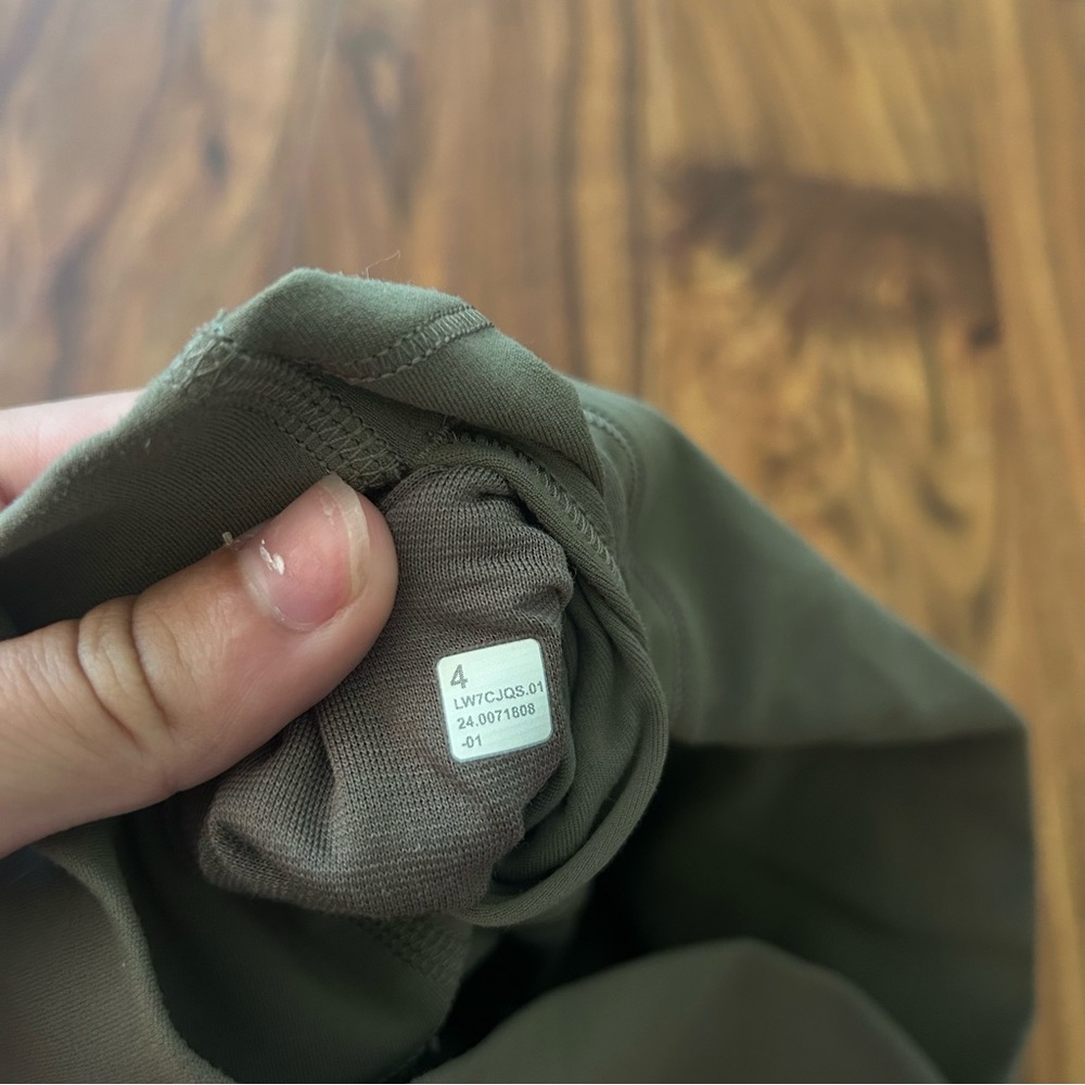 Lululemon Align High Rise Shorts 4” - Picture 7 of 7